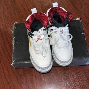 Original Jordan SPIZ’IKE (GS). Size 5y